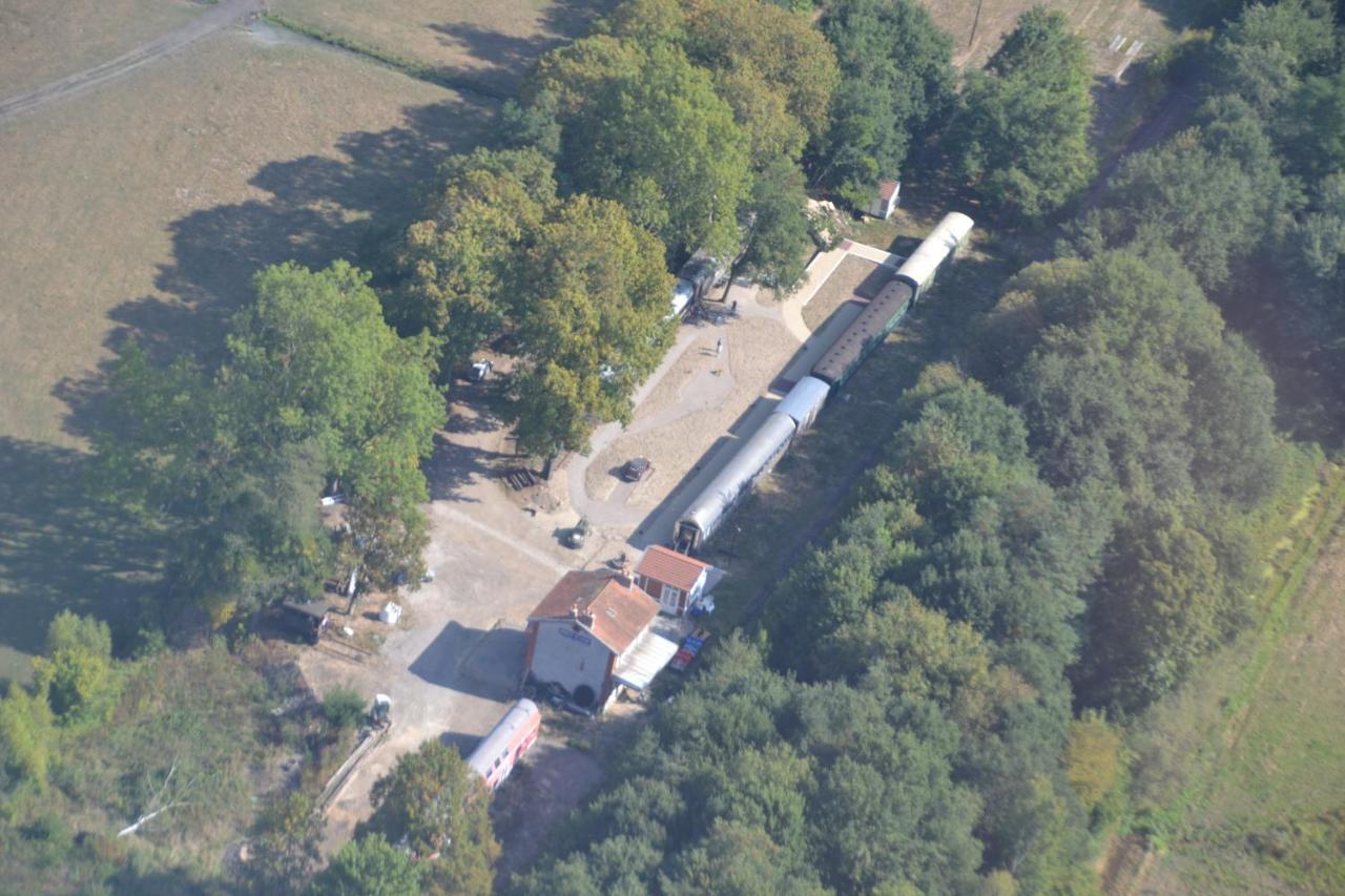Le Train Des Reves Dracy-Saint-Loup Exterior foto
